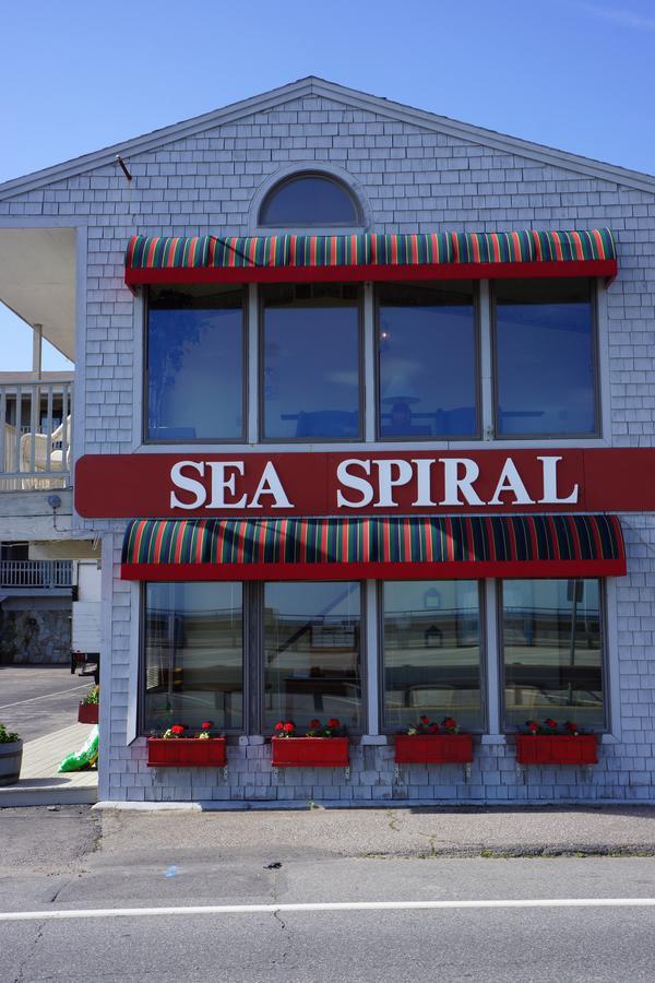 Sea Spiral Suites Hampton Eksteriør billede